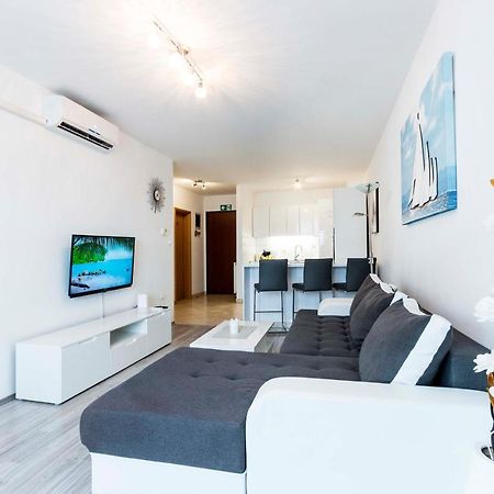Apartment Elena Pola Esterno foto